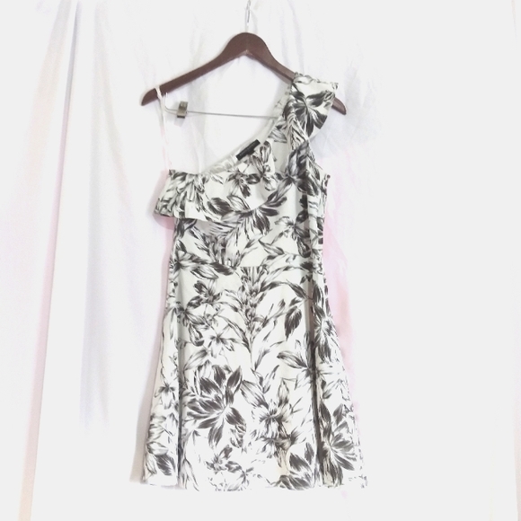 Banana Republic white floral dress - Picture 1 of 5